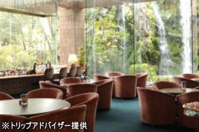 奈良ロイヤルホテル　ティーラウンジ＆バー「扇滝」